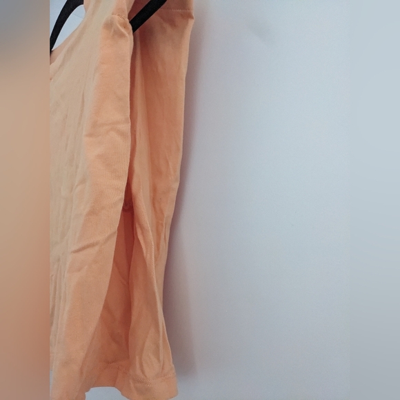 Aritia Babaton shoulder pad top - Picture 4 of 6